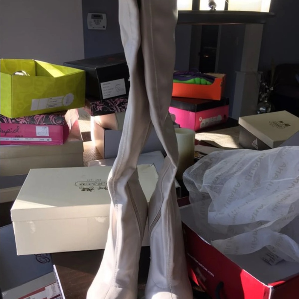 Like New Only Tren Them On Too Big For Me.. - image 3